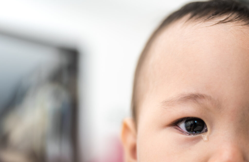 赤ちゃんの目のケア方法